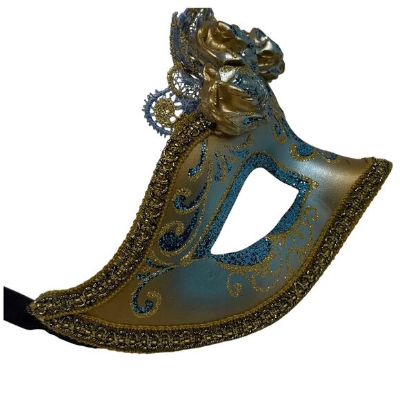 La Maschera del Galeone Venetian Mask 2013 Hand Painted Italy Blue Gold Roses - Picture 9 of 9